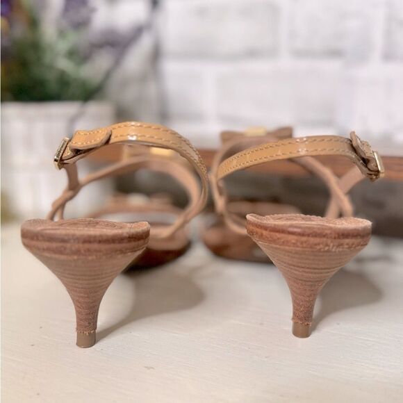 Tory Burch Women's Kailey Tan Brown Patent Leather Bow Slingback Heels Size 8.5 - Picture 6 of 10